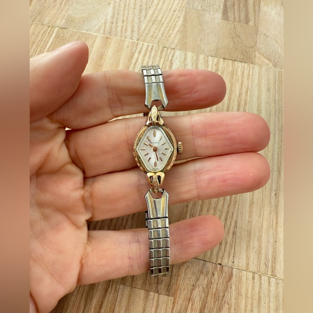 Vintage Bulova ladies gold plate dainty mechanical watch